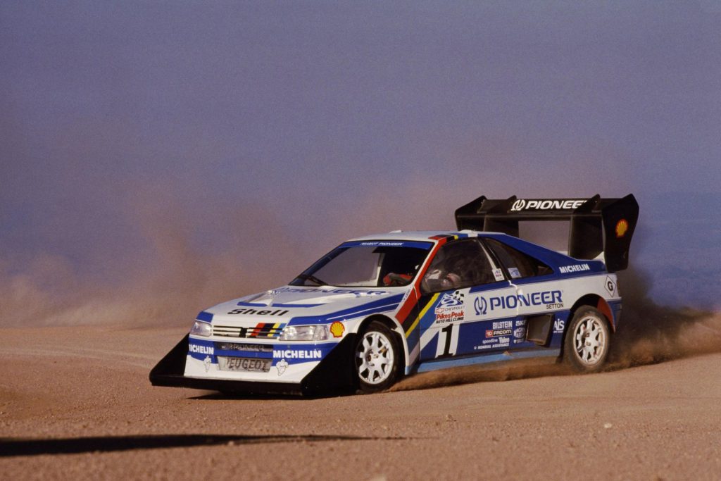 Pikes Peak 1989. Ari Vatanen sur Peugeot 405 T16. Pikes Peak 1989. Ari Vatanen sur Peugeot 405 T16.
