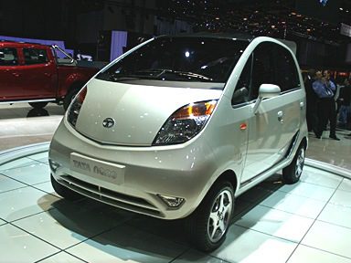 Tata Nano la voiture la moins chère du monde manifestation des paysans