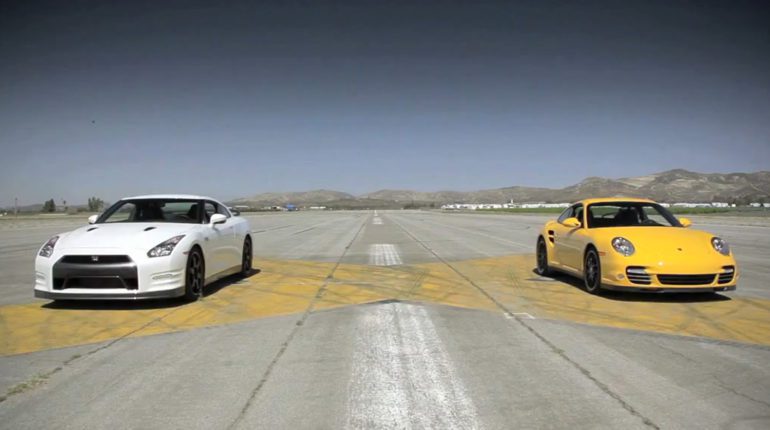Vidéo course Porsche 911 turbo vs Nissan GT-R