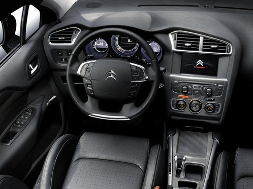 Interieur rafiné pour la nouvelle Citroen C4 2010