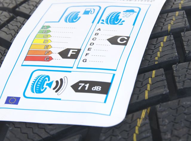 Bien choisir son pneu grâce à l'étiquetage des pneus