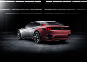 La proue du concept car Peugeot Exalt