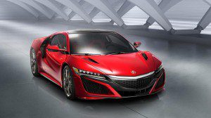 Le retour de la Honda NSX en 2015 après 10 ans d'absence forte d'un moteur hybride de 550 ch avec un V6 biturbo, une voite de vitesse à 9 rapports et une carrosserie futuriste.