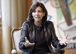 La maire de Paris Anne Hidalgo se trompe de moyen in interdisant le diesel à Paris