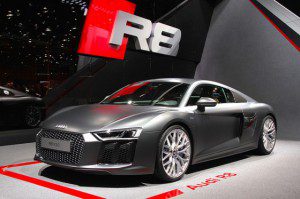 La nouvelle Audi R8 V10 verra le jour en Aout 2015 à partir de 165 000 €.