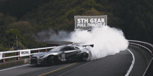 Motorhead Organise une Course de cote de super cars au Japon