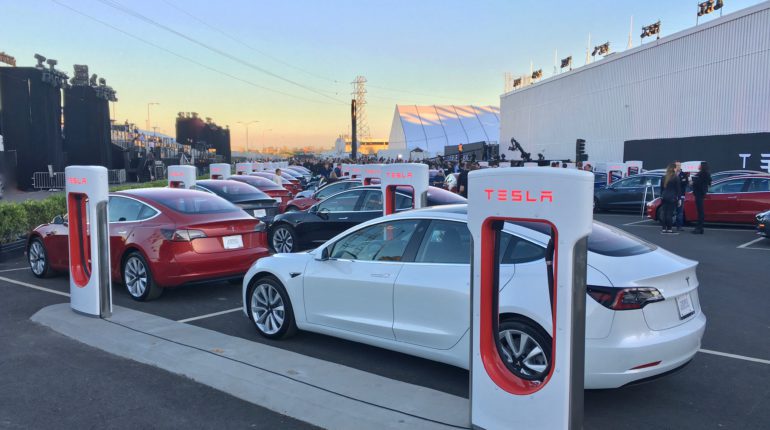 Pourriez-vous vivre avec une voiture électrique ? Le pour et le contre de posséder un VE aujourd'hui