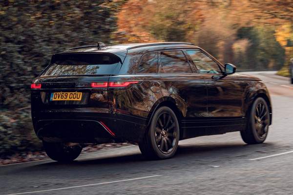 Range Rover Velar R-Dynamic Black - arrière