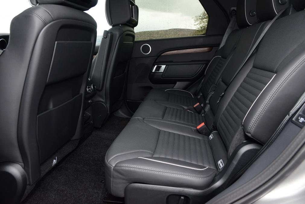 Land Rover Discovery - sièges arrière