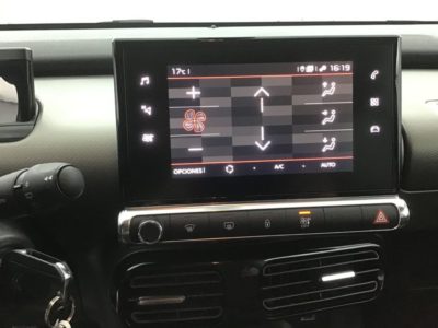 Citroen C4 Cactus - infotainment