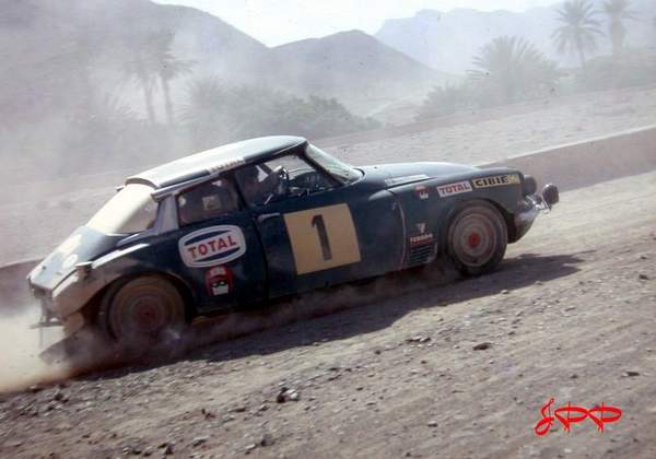 Bob Neyret et sa DS au Rallye du Maroc 1970