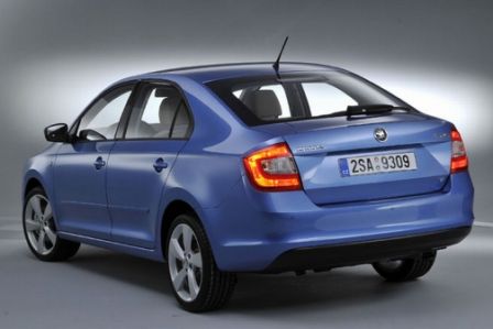 Skoda_Rapid_2012.jpg