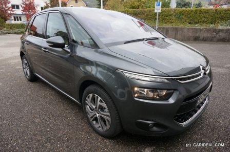 Renault Scenic vs Citroen C4 Picasso