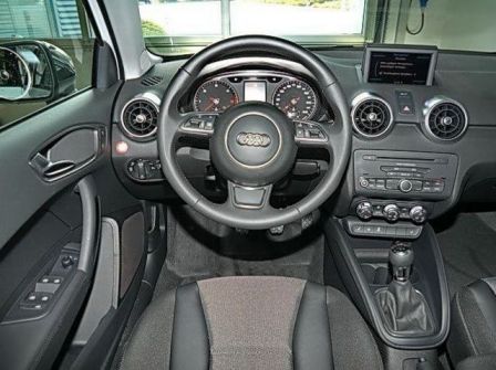 audi-a1-sportback-interieur.jpg