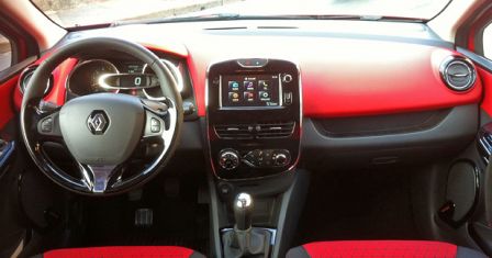 clio-1.5-dci-expression-interieur.jpg