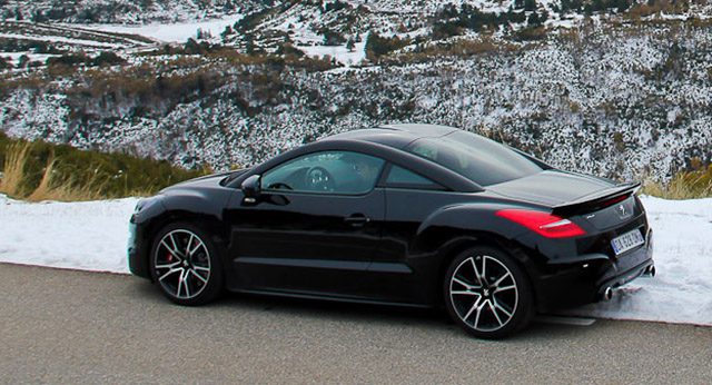 Peugeot RCZ plus belle voiture 2009