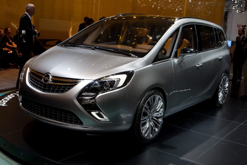 Opel Zafira Tourer Concept