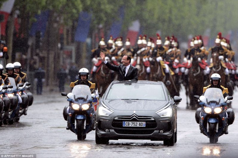 François Hollande a choisi la DS5 Hybride pour descendre les Champs Elysées lors de son investiture