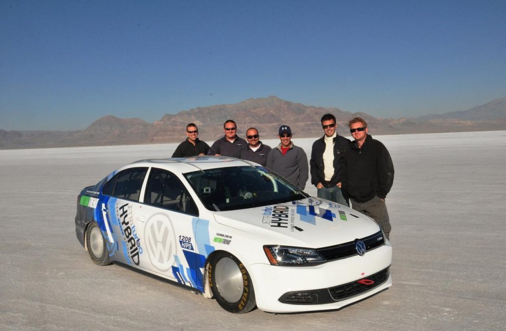 Le Volkswagen Jetta Hybride : Révolution à 300 km/h dans le monde de l'automobile