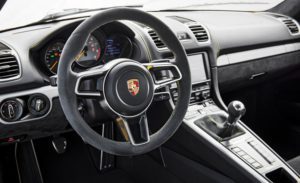 Volant Porsche Cayman GT4