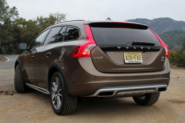 Volvo V60 Cross Country 2015