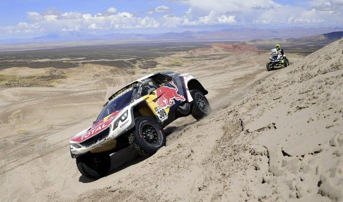 Sebastien Loeb remporte sa deuxième victoire lors de la cinquième étape du Dakar 2017