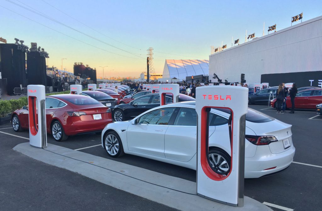 Pourriez-vous vivre avec une voiture électrique ? Le pour et le contre de posséder un VE aujourd'hui