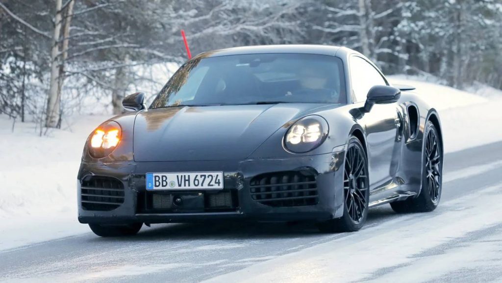 Porsche 911 2024 : Une Révolution dans le Monde des Voitures Sportives