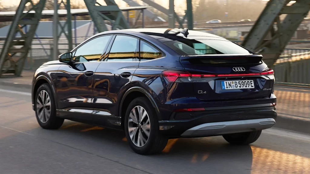 Test de la nouvelle Audi Q4 e-tron 2024 : plus de puissance, plus d'autonomie et une charge plus rapide